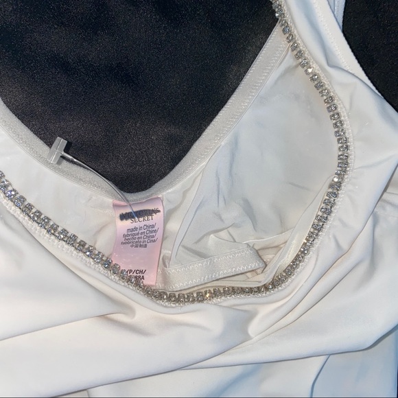 Large NEW DREAM ANGELS Embellished Scoop Bodysuit teddy - Picture 12 of 13